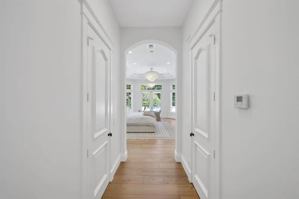 1019 Grand Court Highland Beach, FL 33487