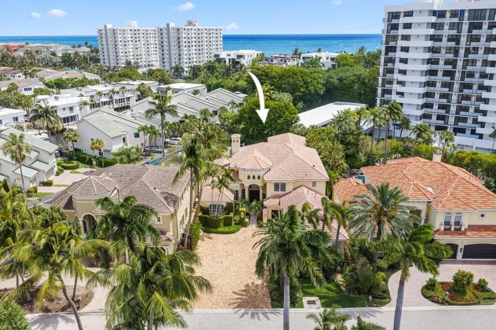 1019 Grand Court Highland Beach, FL 33487