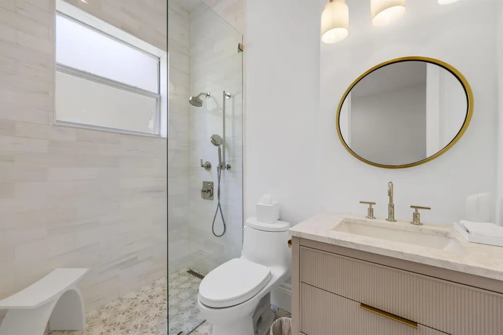 1019 Grand Court Highland Beach, FL 33487