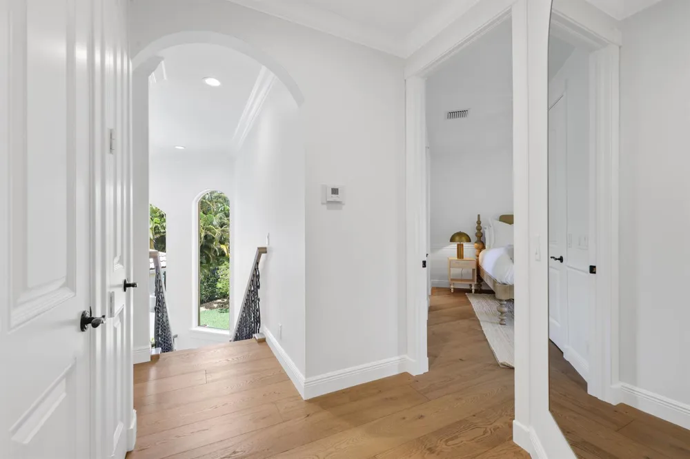 1019 Grand Court Highland Beach, FL 33487