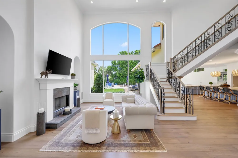 1019 Grand Court Highland Beach, FL 33487