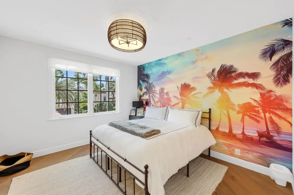 1019 Grand Court Highland Beach, FL 33487