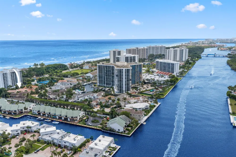 1019 Grand Court Highland Beach, FL 33487