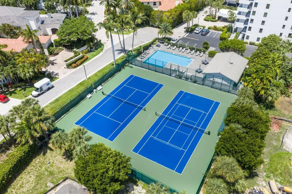 1019 Grand Court Highland Beach, FL 33487