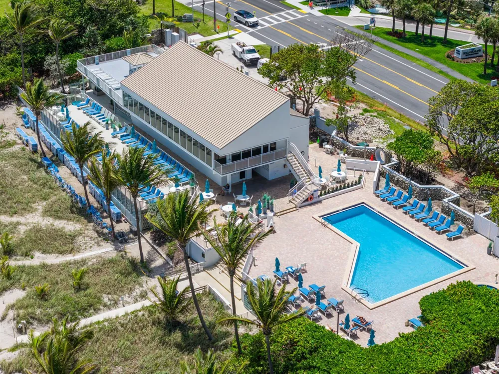 1019 Grand Court Highland Beach, FL 33487