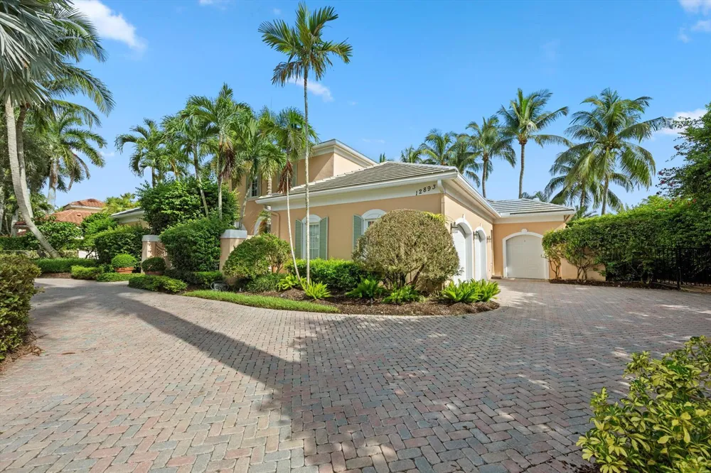 12893 Mizner Way Wellington, FL 33414