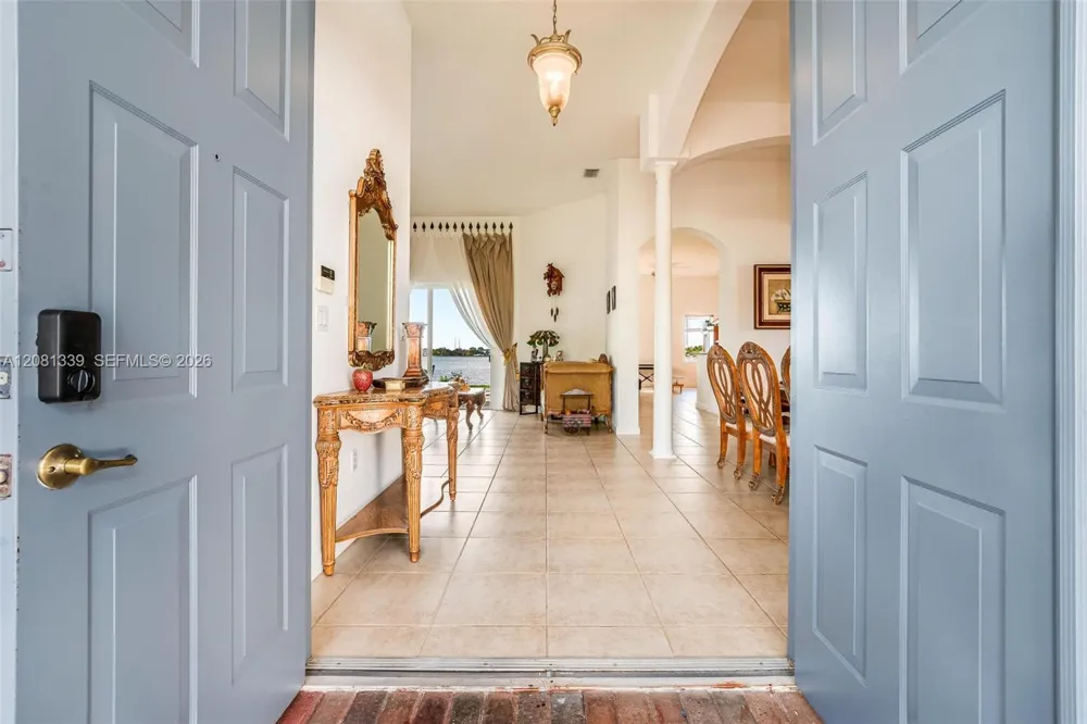 18633 SW 24th St Miramar, FL 33029
