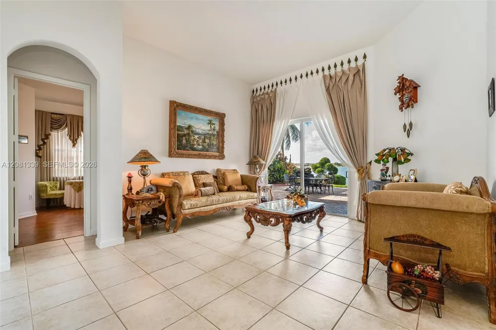 18633 SW 24th St Miramar, FL 33029