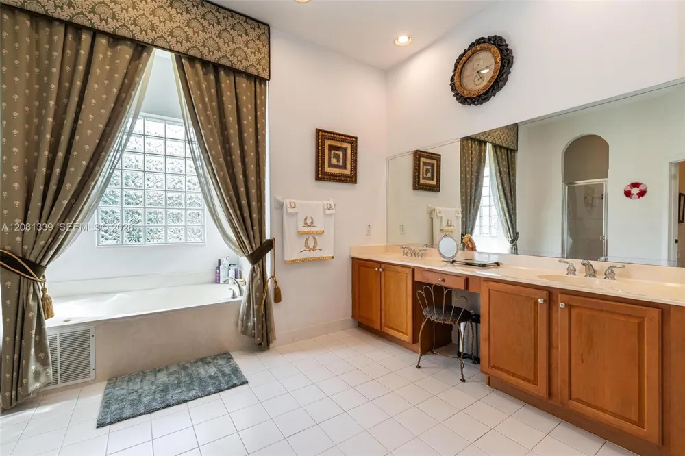 18633 SW 24th St Miramar, FL 33029