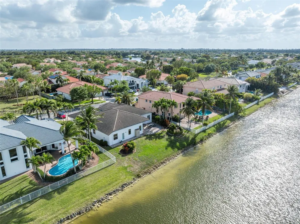 18633 SW 24th St Miramar, FL 33029
