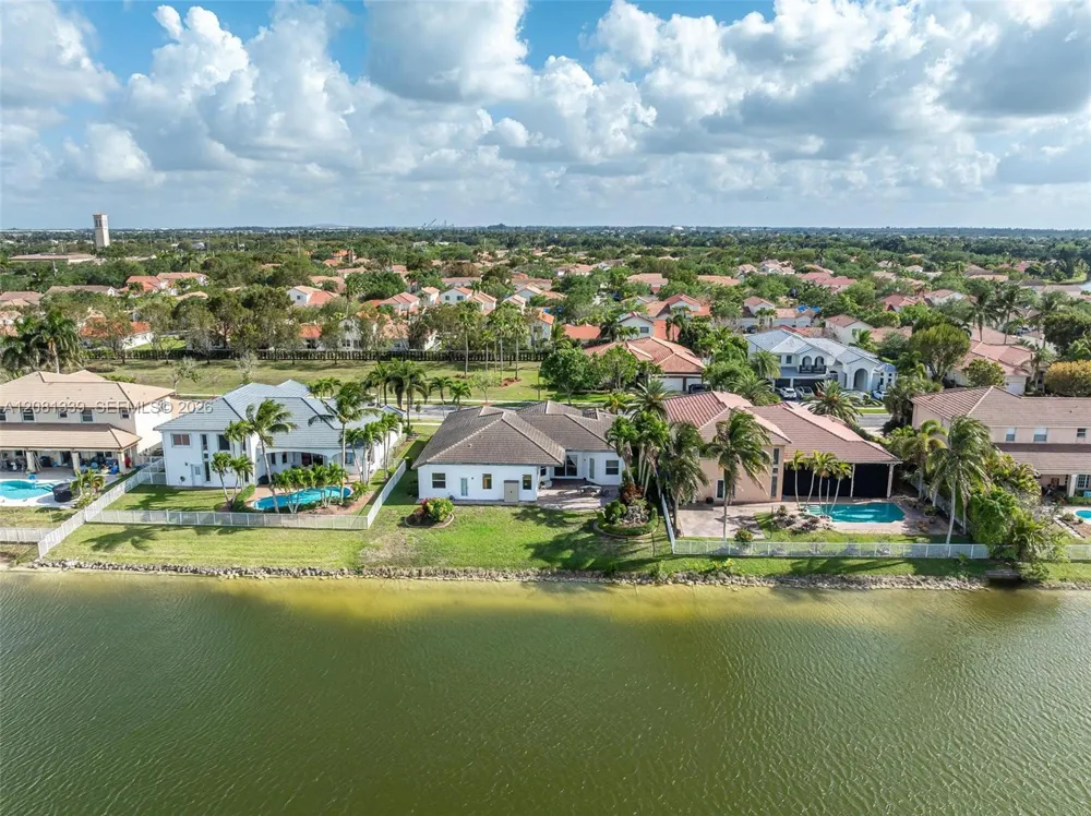 18633 SW 24th St Miramar, FL 33029