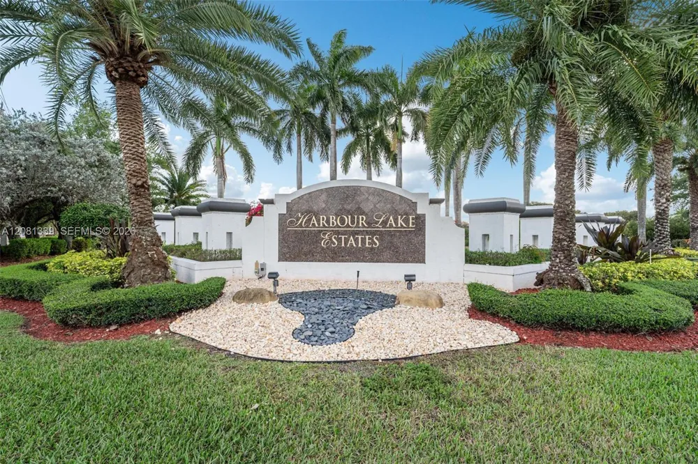 18633 SW 24th St Miramar, FL 33029