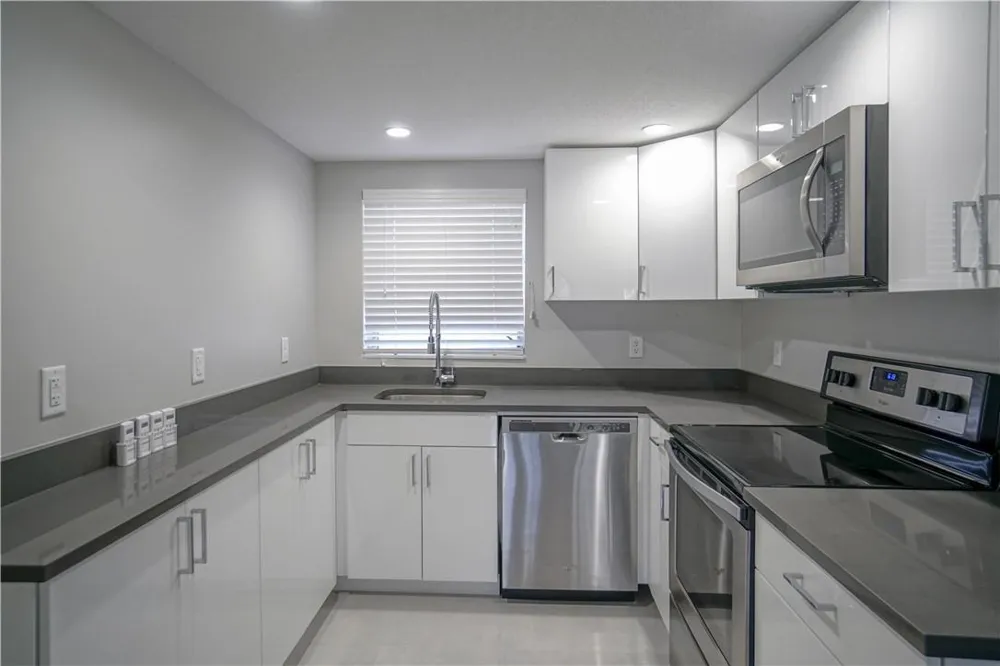 640 NE 7th Avenue #10 Fort Lauderdale, FL 33304