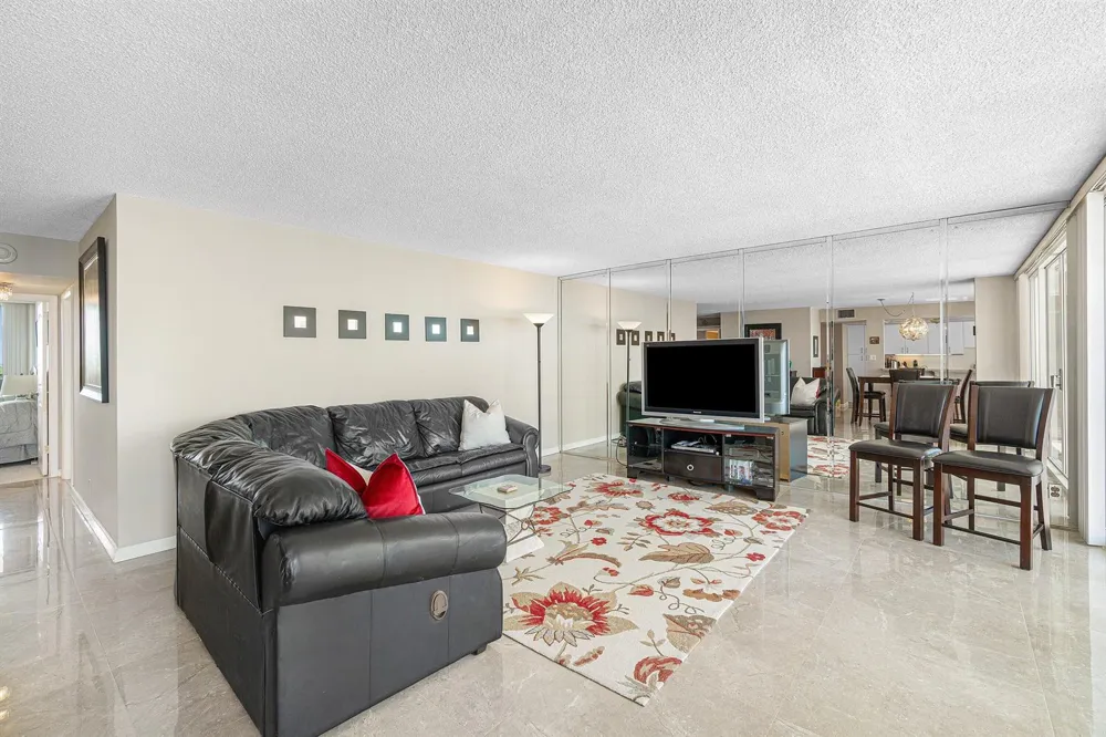 2000 S Ocean Boulevard #8-D Boca Raton, FL 33432