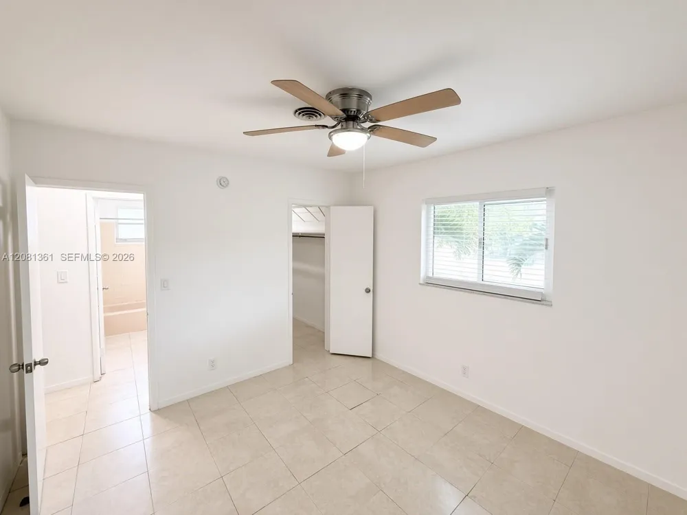 315 NW 32nd St #315 Oakland Park, FL 33309