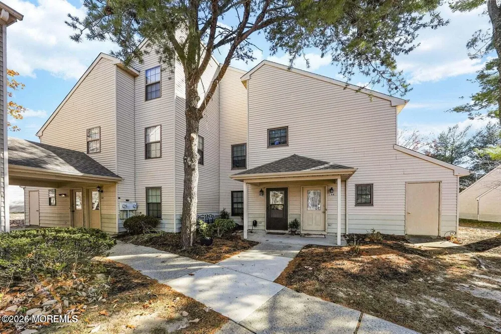 141 Aster Court Jackson, NJ 08527