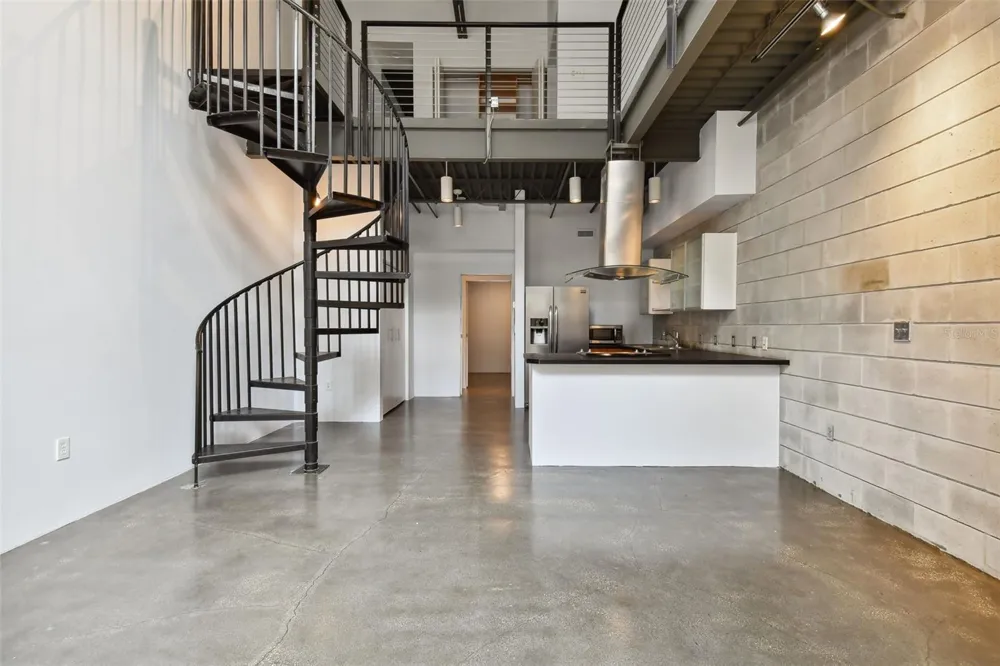 217 12TH STREET #116 Tampa, FL 33602