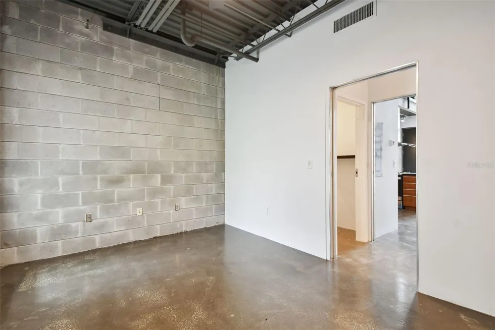 217 12TH STREET #116 Tampa, FL 33602