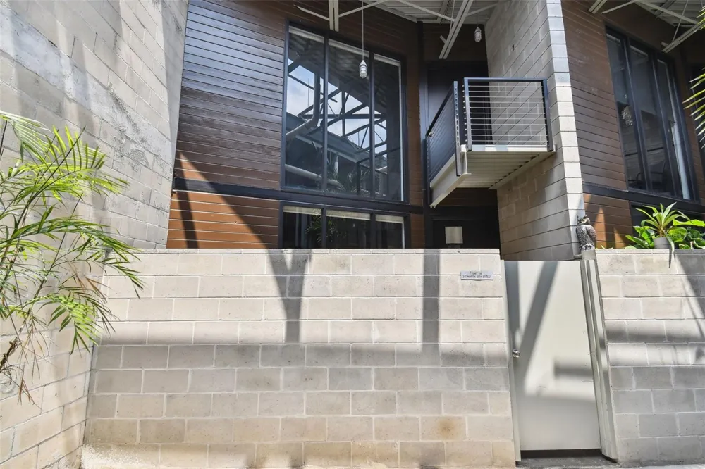 217 12TH STREET #116 Tampa, FL 33602