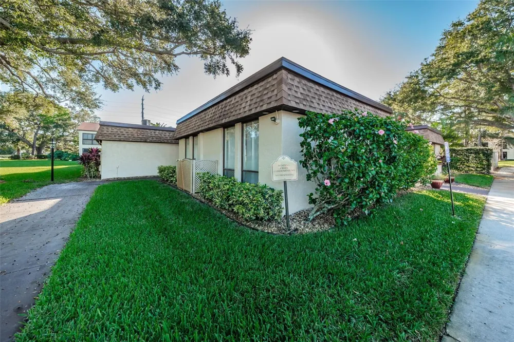 2400 WINDING CREEK BOULEVARD #17-103 Clearwater, FL 33761