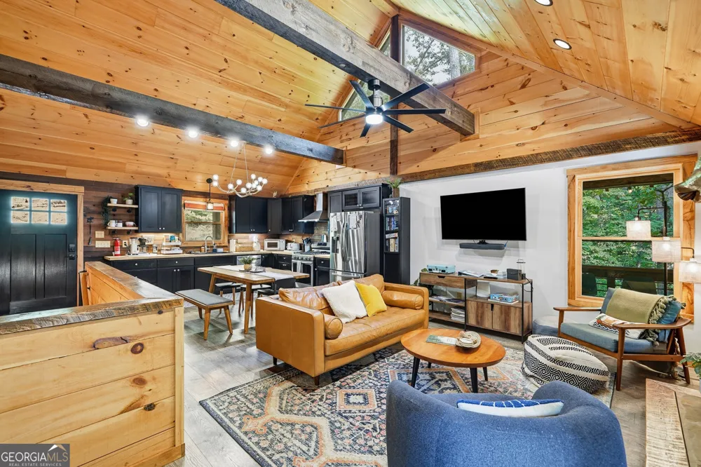 681 Catawba CIR Ellijay, GA 30540
