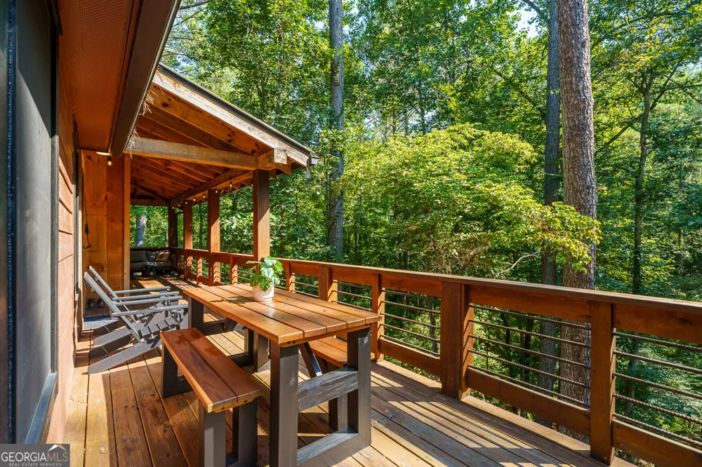 681 Catawba CIR Ellijay, GA 30540