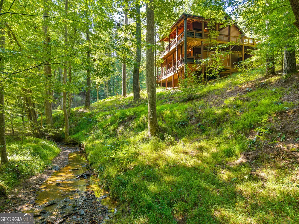 681 Catawba CIR Ellijay, GA 30540