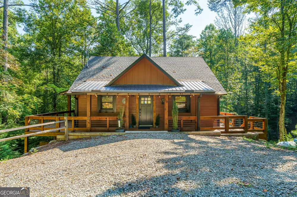681 Catawba CIR Ellijay, GA 30540