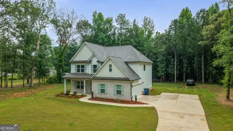 656 East Lake RD