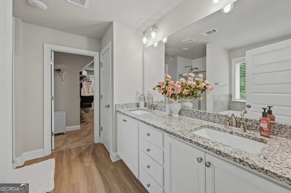 656 East Lake RD McDonough, GA 30252