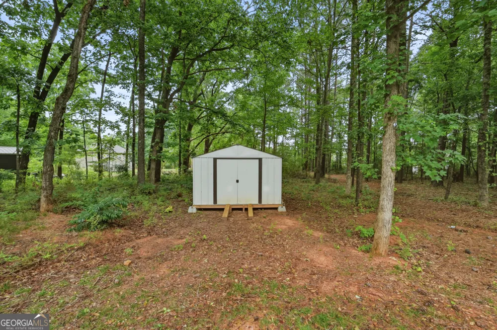 656 East Lake RD McDonough, GA 30252