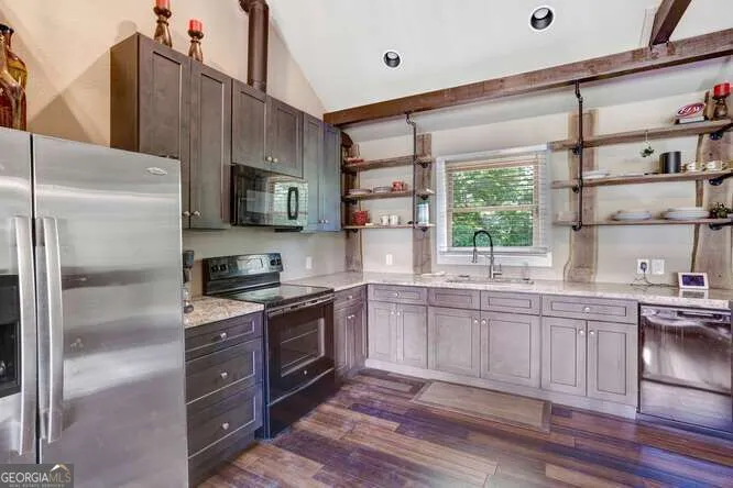 205 Hightower Ridge DR Hiawassee, GA 30546