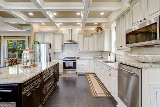 205 Hightower Ridge DR Hiawassee, GA 30546