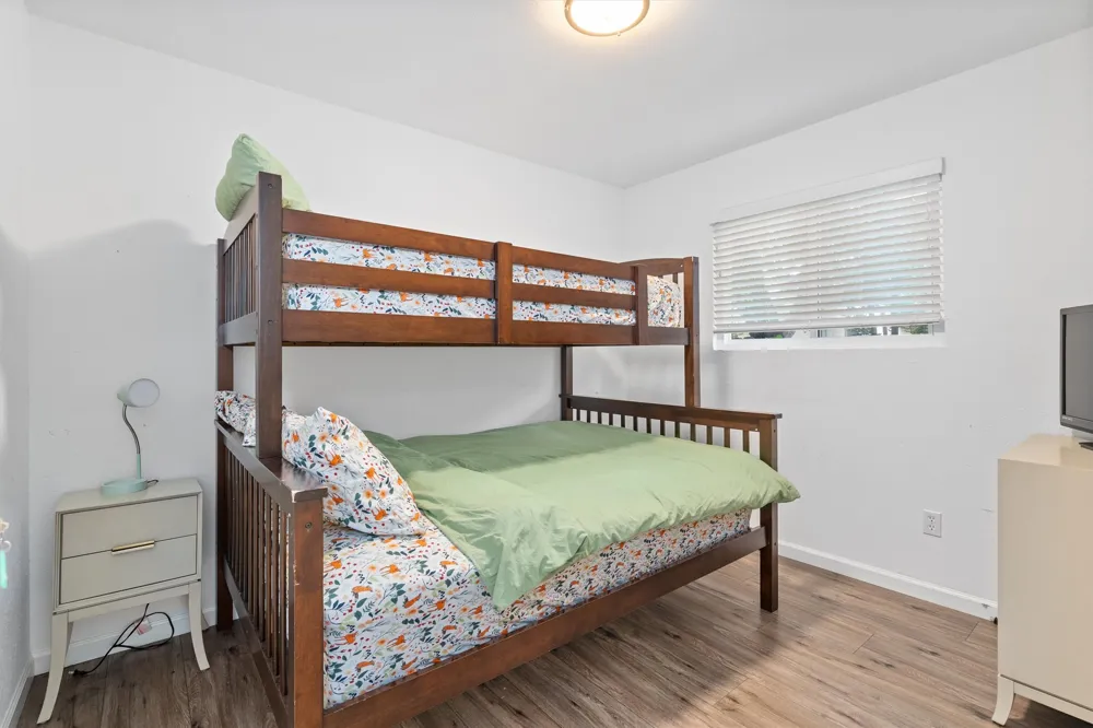 705 Chestnut Crossing Cedar Park, TX 78613