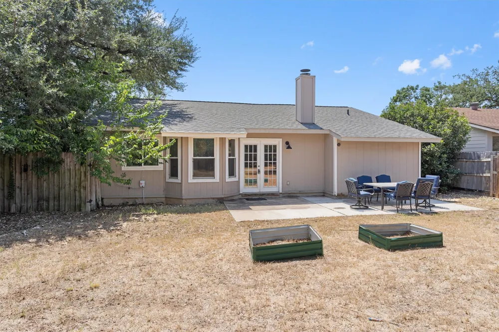 705 Chestnut Crossing Cedar Park, TX 78613