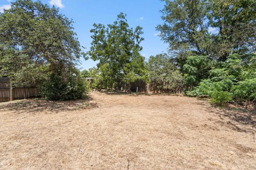 705 Chestnut Crossing Cedar Park, TX 78613