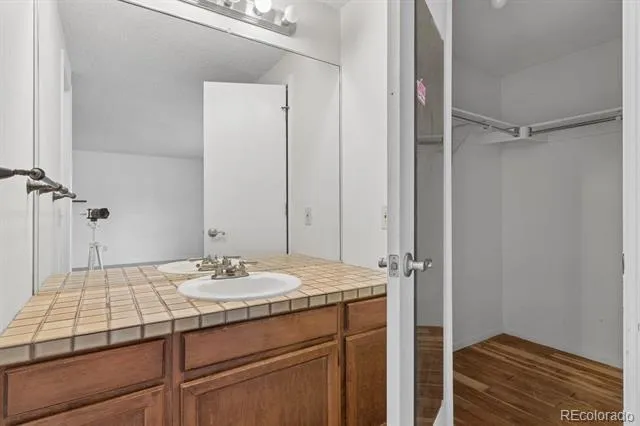 14202 E Radcliff Circle Aurora, CO 80015