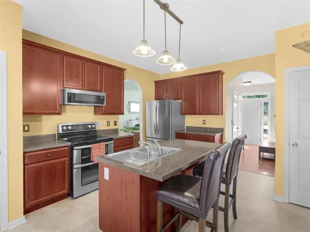 708 Denise Court McDonough, GA 30252