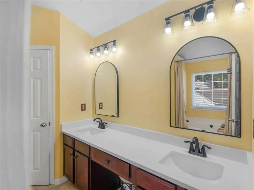 708 Denise Court McDonough, GA 30252