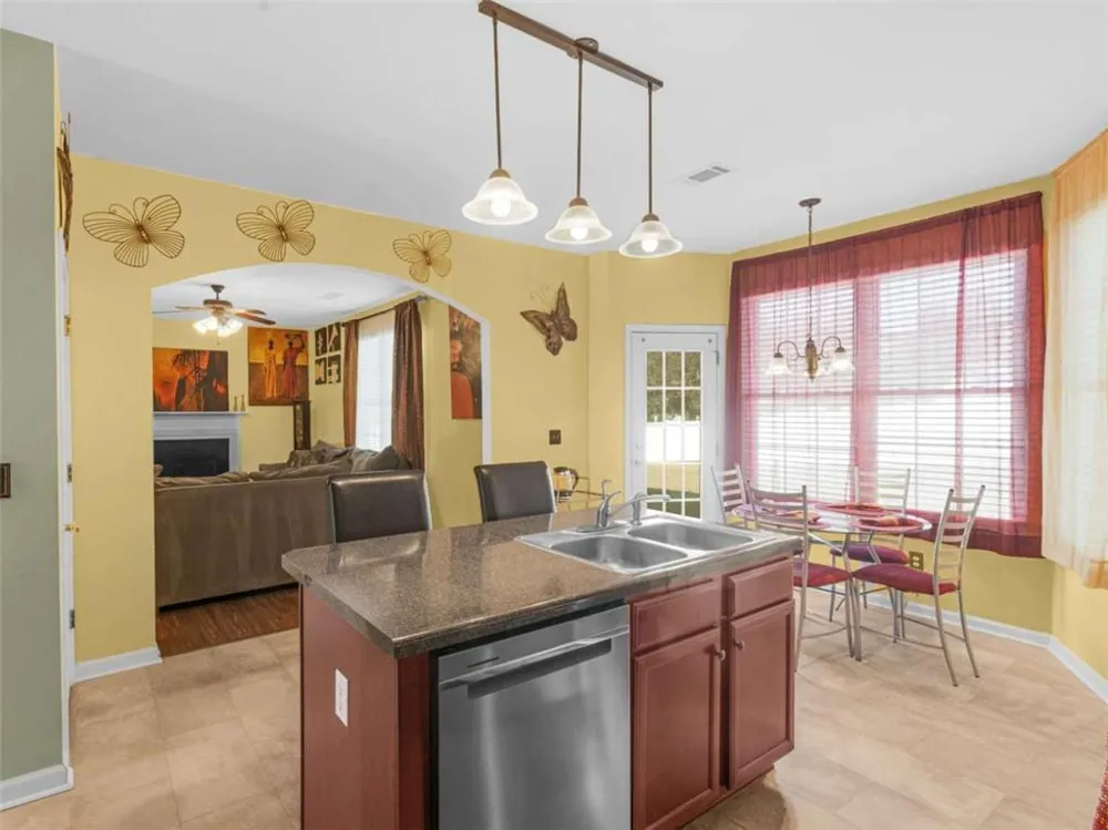 708 Denise Court McDonough, GA 30252
