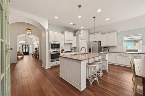 2919 River Flower Lane