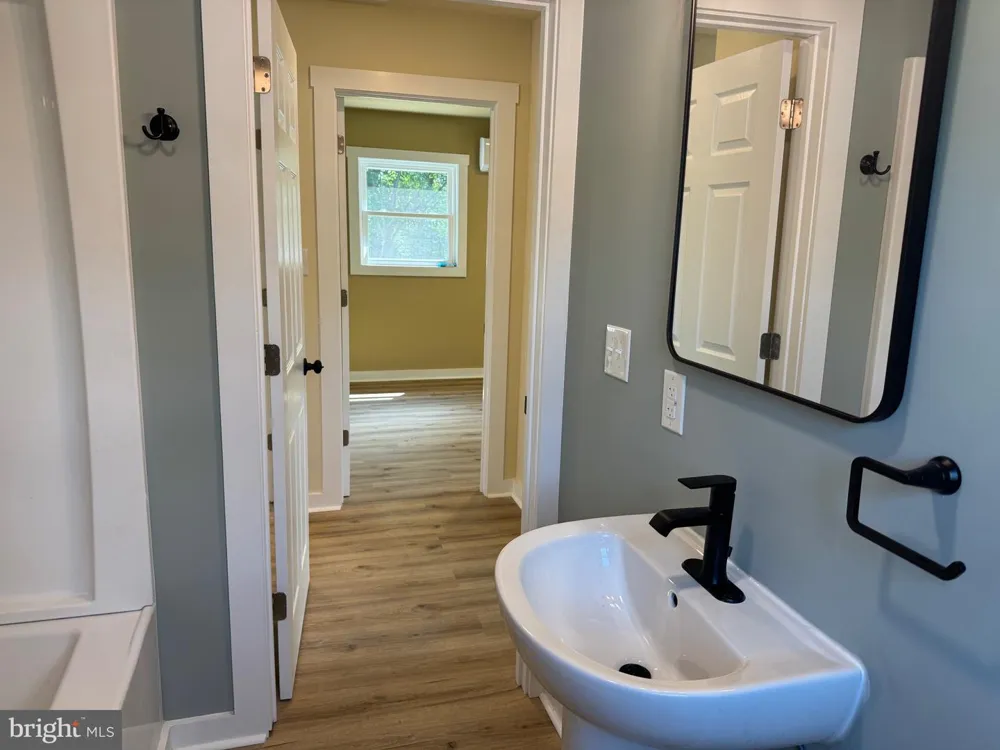 874 JEFFERSON STREET Harrisonburg, VA 22802