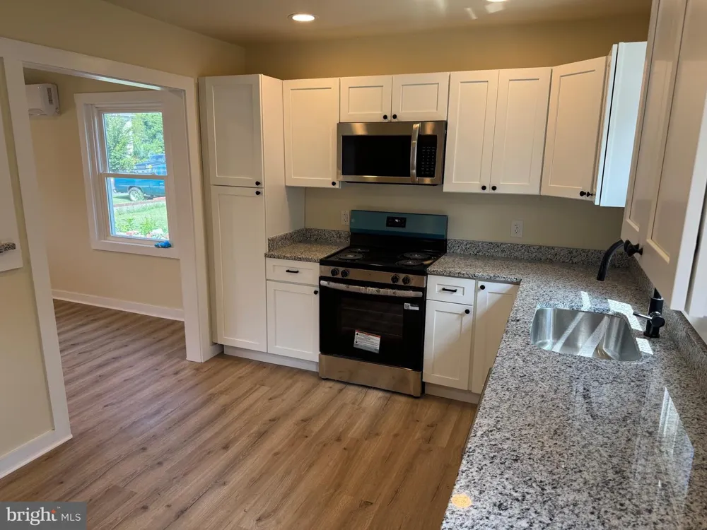 874 JEFFERSON STREET Harrisonburg, VA 22802
