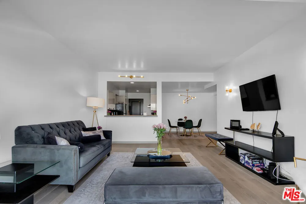 1155 La Cienega Boulevard #1103 West Hollywood, CA 90069