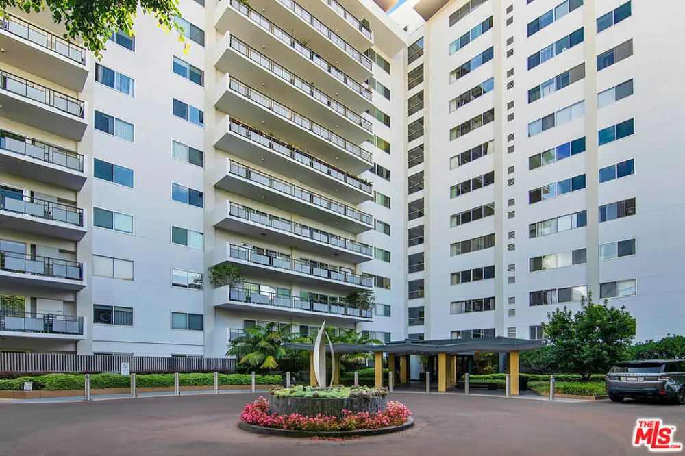 1155 La Cienega Boulevard #1103 West Hollywood, CA 90069