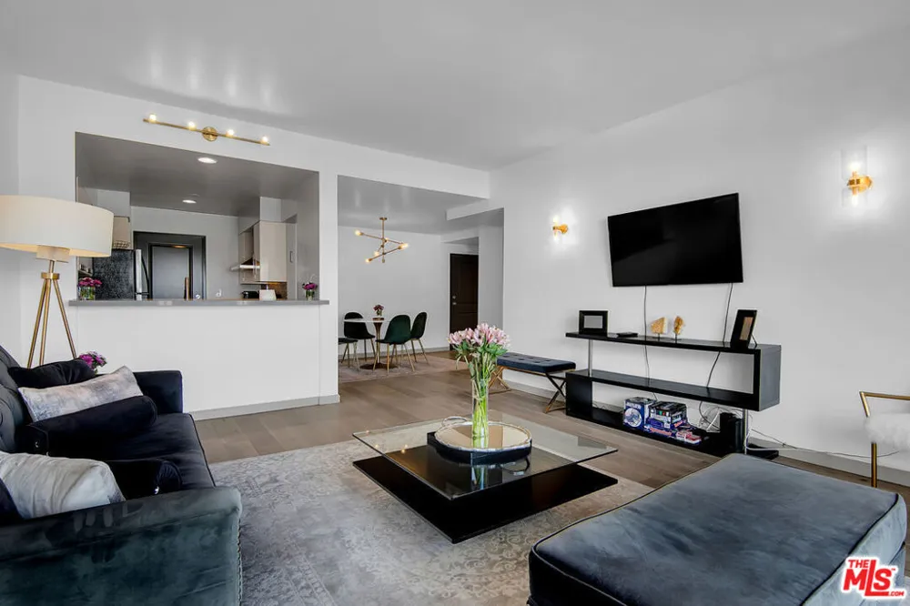 1155 La Cienega Boulevard #1103 West Hollywood, CA 90069