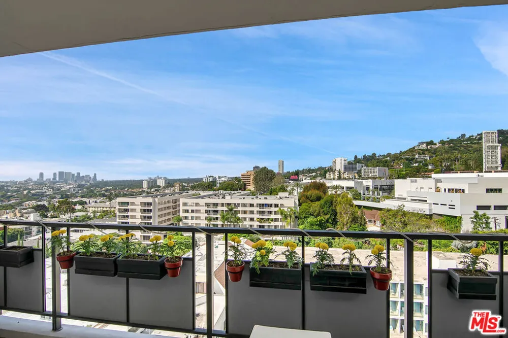 1155 La Cienega Boulevard #1103 West Hollywood, CA 90069