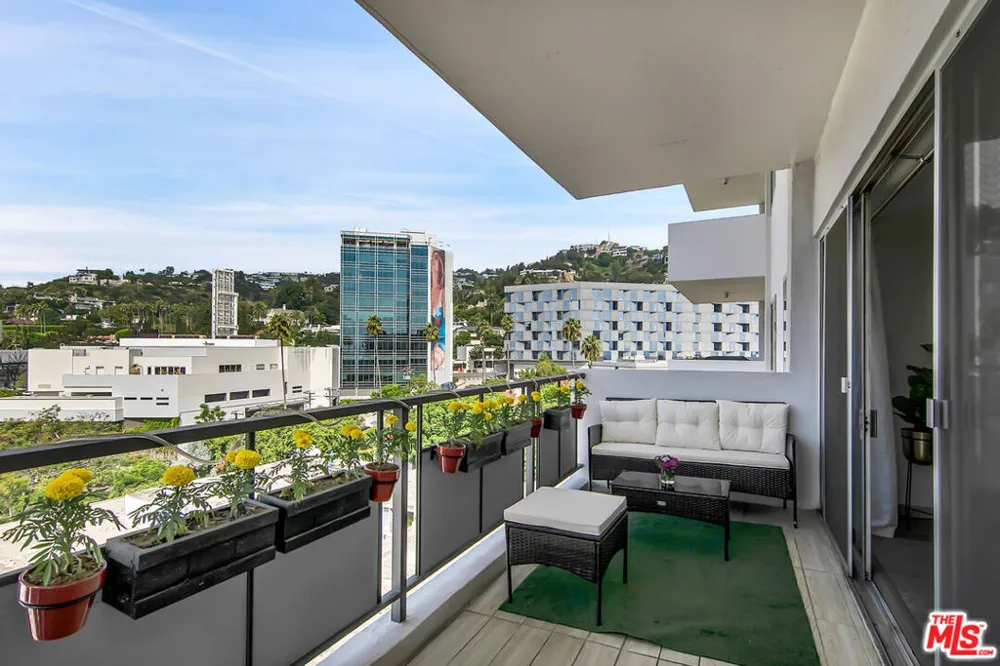 1155 La Cienega Boulevard #1103 West Hollywood, CA 90069