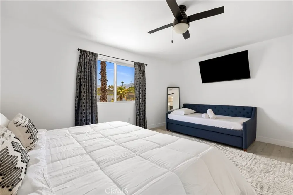 3030 E Vincentia Palm Springs, CA 92262