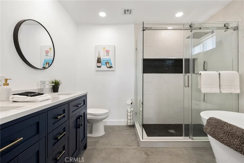 3030 E Vincentia Palm Springs, CA 92262